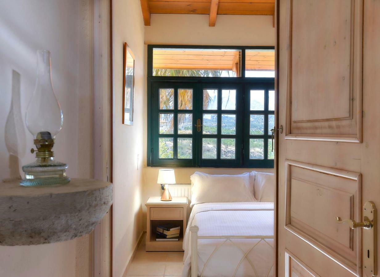 Castello Villa Daphnes - Private Pool & Whirlpool Dhafnes Εξωτερικό φωτογραφία